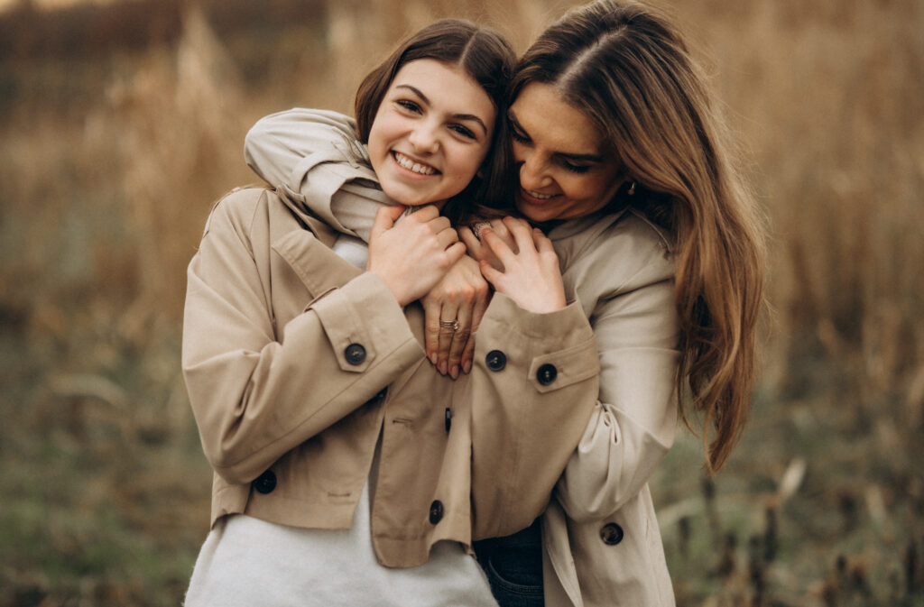 Mutter und Teenager Tochter